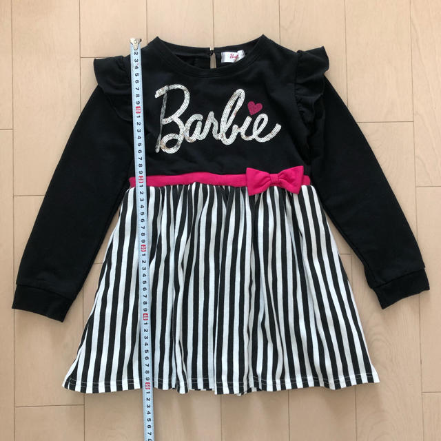 Barbie(バービー)のBarbie ワンピース  １１０cm キッズ/ベビー/マタニティのキッズ服女の子用(90cm~)(ワンピース)の商品写真