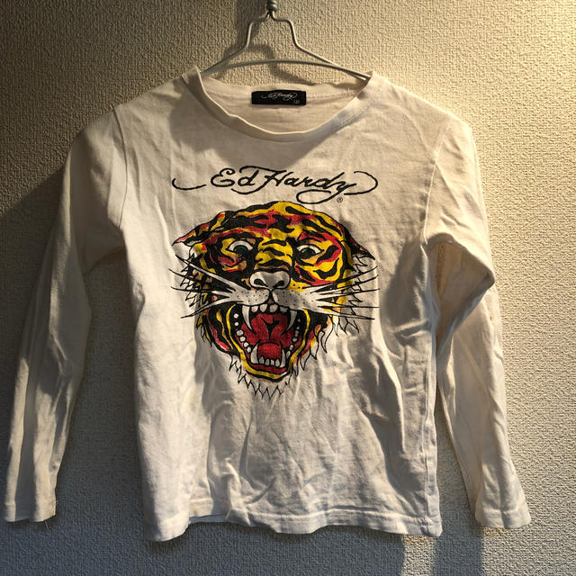 Ed Hardy(エドハーディー)のEd Hardy 130センチ　ロングティーシャツ キッズ/ベビー/マタニティのキッズ服男の子用(90cm~)(Tシャツ/カットソー)の商品写真