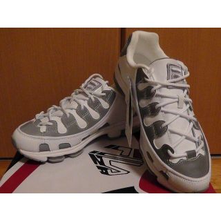 フィラ(FILA)のあっつ様ご購入用です　FILA　silva trainer　26.5cm(スニーカー)