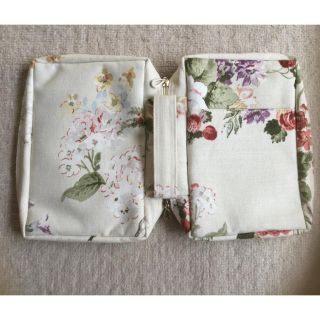 ローラアシュレイ(LAURA ASHLEY)の聖書カバー　ローラアシュレイ 生地⑥(ブックカバー)