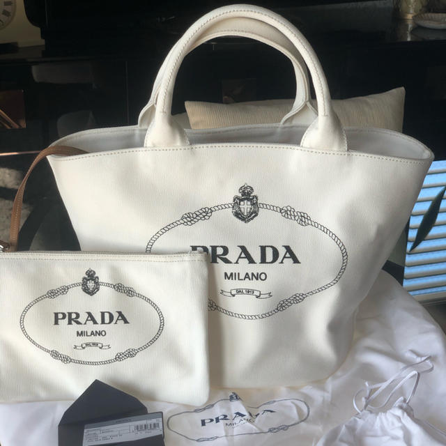 贈り物 PRADA プラダ　カナパ PRADA - トートバッグ