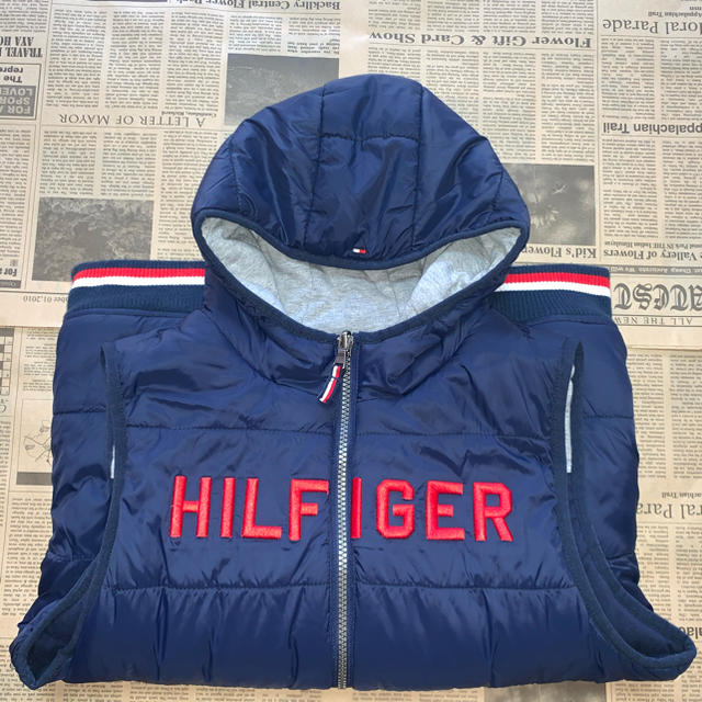 TOMMY HILFIGER(トミーヒルフィガー)のトミーフィルフィガー ダウンベスト リバーシブル 日本未発売 メンズのトップス(ベスト)の商品写真