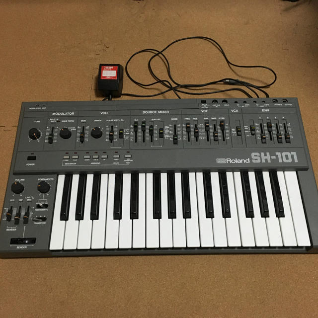 経典 Roland SH-101 キーボード/シンセサイザー - zoopalic.com