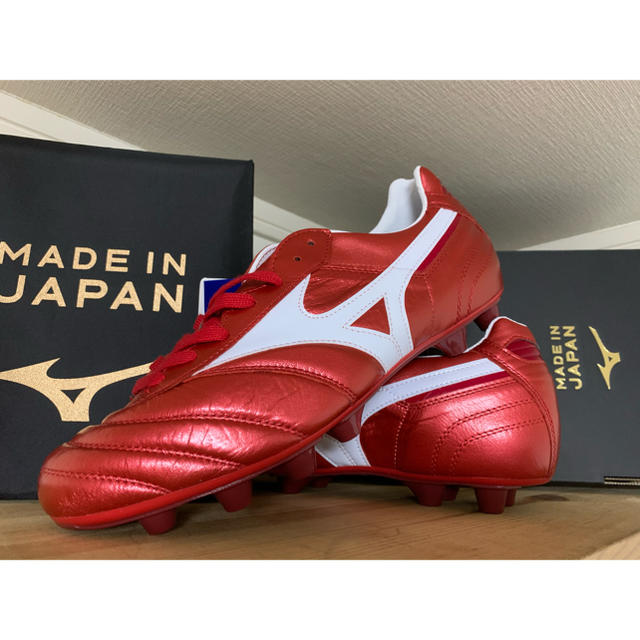 MIZUNO(ミズノ)のモレリア　パッションレッド　サッカースパイク スポーツ/アウトドアのサッカー/フットサル(シューズ)の商品写真