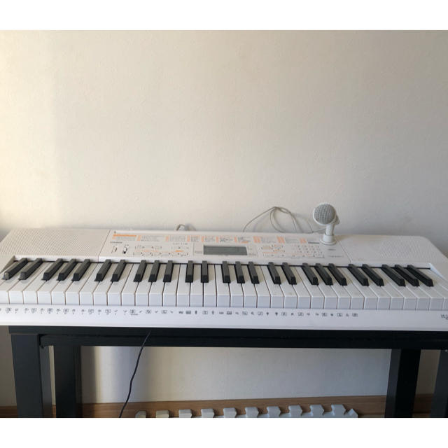 光ナビ鍵盤ピアノ　CASIO LK-118