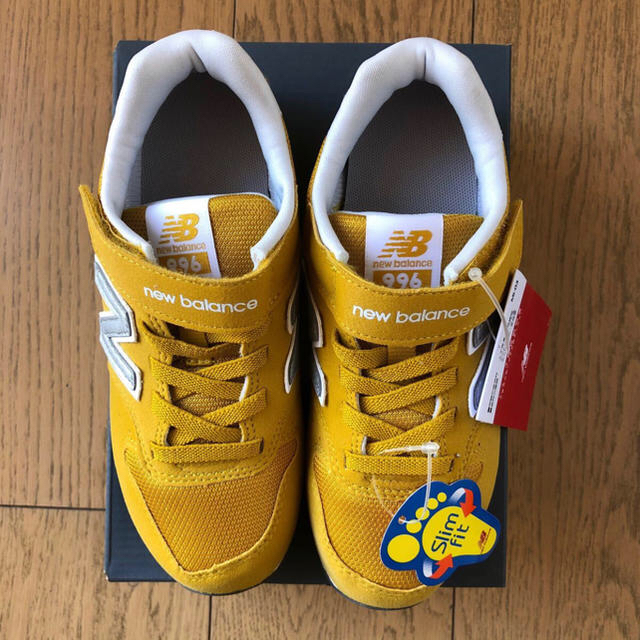 New Balance(ニューバランス)の【匿名配送】新品 newbalanceニューバランスKV996 イエロー21.0 キッズ/ベビー/マタニティのキッズ靴/シューズ(15cm~)(スニーカー)の商品写真