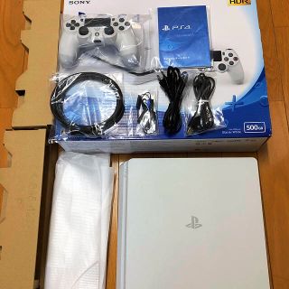 プレイステーション4(PlayStation4)のPlayStation4 本体(Glacier White)(家庭用ゲーム機本体)