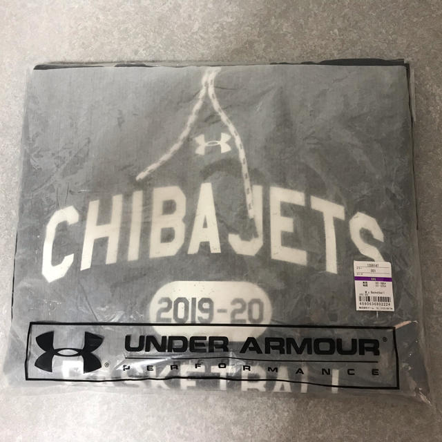 UNDER ARMOUR - 千葉ジェッツ パーカーの通販 by 楽天ポイント UNDER ARMOUR - 千葉ジェッツ パーカーの通販 by 楽天ポイント