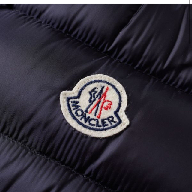 MONCLER(モンクレール)の新品タグ付【Moncler】AMIENS アミアン　ダウンベスト　ネイビー　2 メンズのジャケット/アウター(ダウンベスト)の商品写真