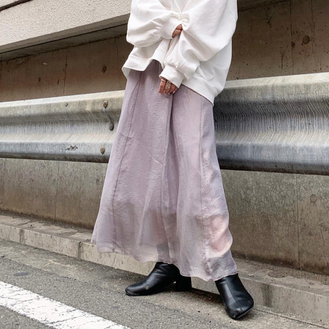 Kastane(カスタネ)のシャイニーシフォンフレアスカート レディースのスカート(ロングスカート)の商品写真
