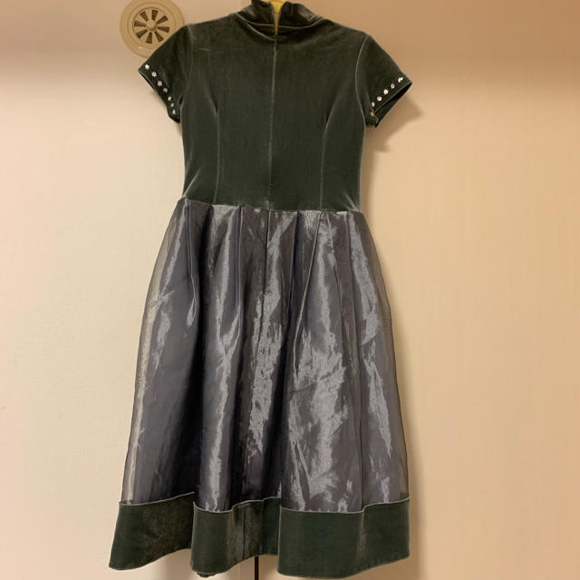 BeBe(ベベ)のBebe べべ ドレス フォーマル 発表会 キッズ/ベビー/マタニティのキッズ服女の子用(90cm~)(ドレス/フォーマル)の商品写真