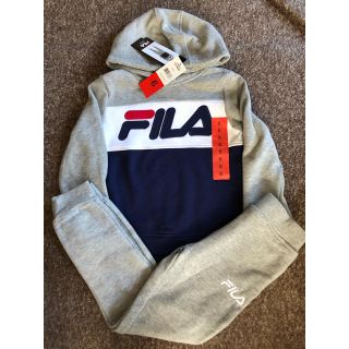 フィラ(FILA)の【新品】FILA パーカ&パンツセット　120〜130(Tシャツ/カットソー)