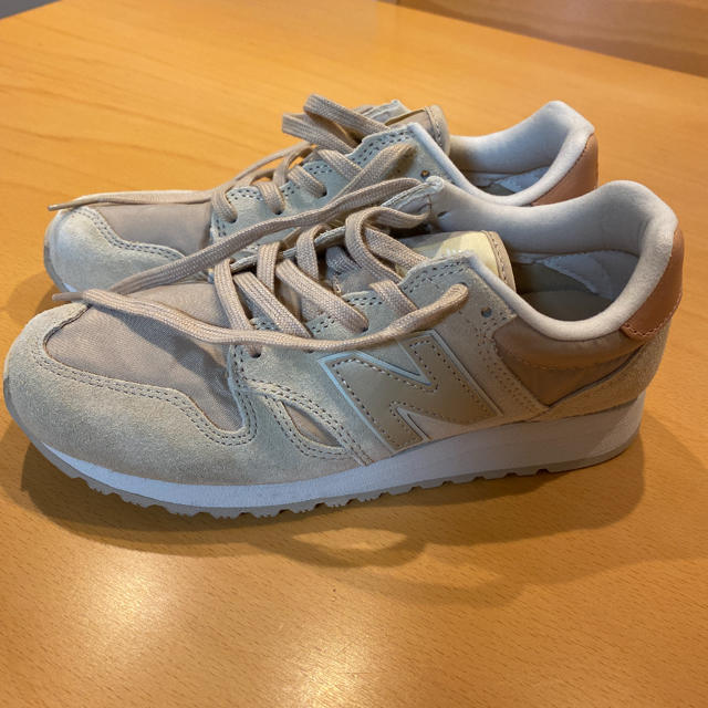 New Balance(ニューバランス)の【新品・未使用】ニューバランス　スニーカーWL520 レディースの靴/シューズ(スニーカー)の商品写真