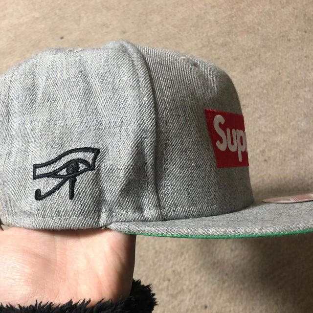 Supreme(シュプリーム)のsupreme newera キャップ レディースの帽子(キャップ)の商品写真