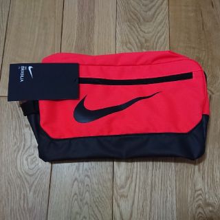 ナイキ(NIKE)のNIKE ナイキ シューズケース シューズバッグ レッド ブラック ブラジリア(シューズバッグ)