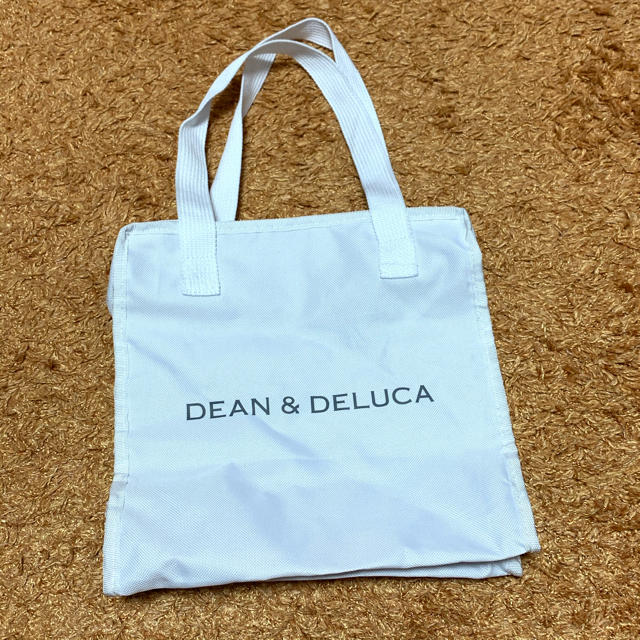 DEAN & DELUCA(ディーンアンドデルーカ)のDEAN&DELUCA 保冷バッグ インテリア/住まい/日用品のキッチン/食器(弁当用品)の商品写真