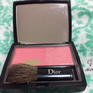 ディオール(Dior)の専用(チーク)