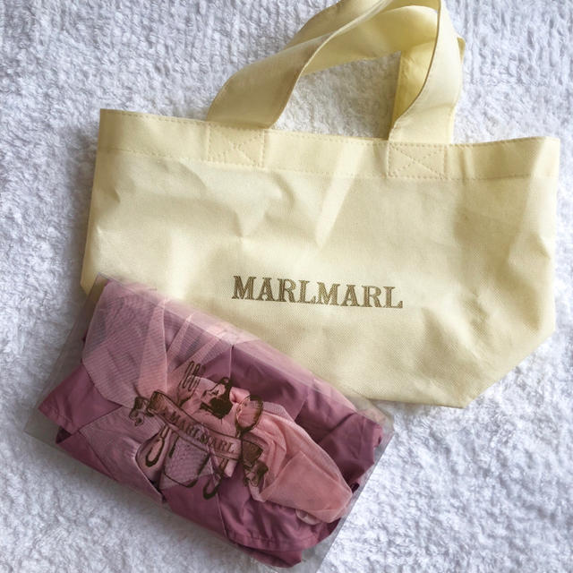 Bonpoint(ボンポワン)の専用 新品✳︎MARL MARL  エプロンドレス お食事エプロン キッズ/ベビー/マタニティの授乳/お食事用品(お食事エプロン)の商品写真