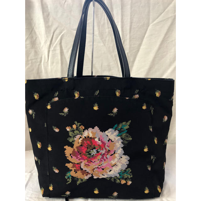 Feiler フェイラー ナイロン地薔薇柄トートバック 対応 送料無料 の通販 By Suzuchan S Shop フェイラーならラクマ Feiler フェイラー ナイロン地薔薇柄トートバック 対応 送料無料 の通販 By Suzuchan S Shop フェイラーならラクマ