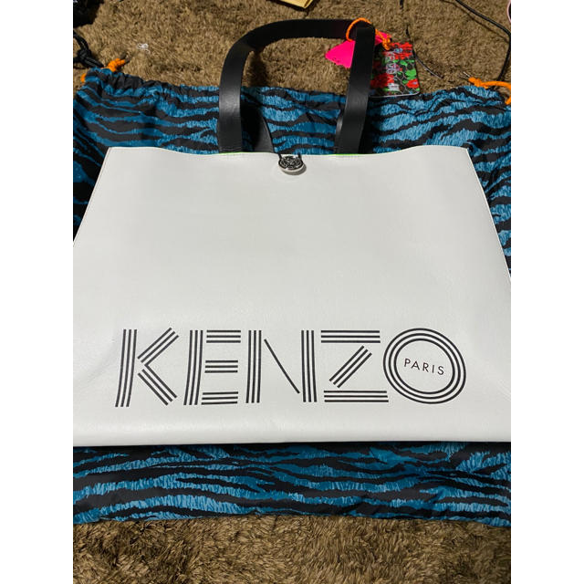 KENZO×H&Mのレザートートバッグ