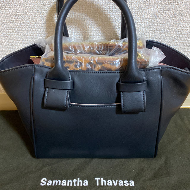 Samantha Thavasa(サマンサタバサ)の特価 サマンサタバサ 黒、ヒョウ柄 ショルダーバック、ハンドバック レディースのバッグ(ハンドバッグ)の商品写真