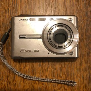 カシオ(CASIO)のカシオ　デジカメ　CASIO EX S600 (コンパクトデジタルカメラ)