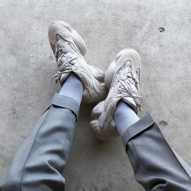 adidas(アディダス)のadidas YEEZY 500 メンズの靴/シューズ(スニーカー)の商品写真