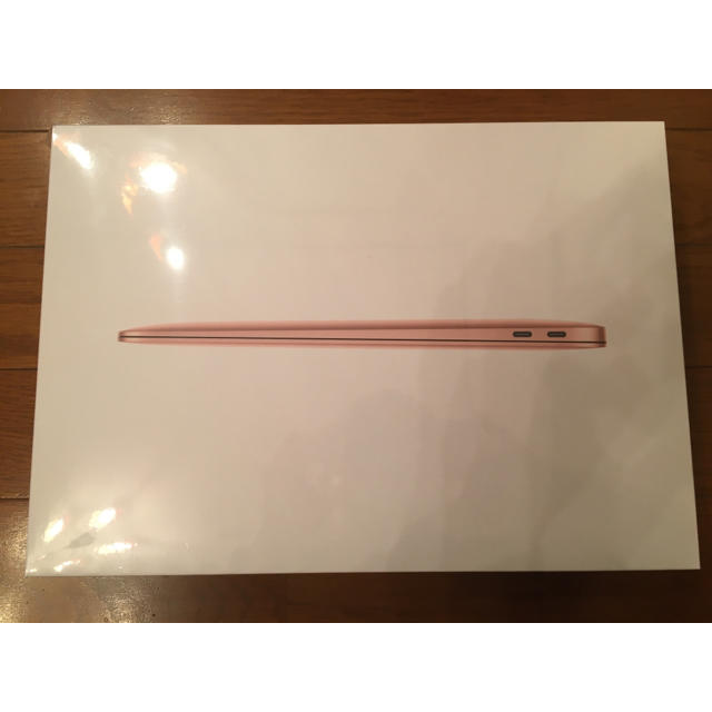 Mac (Apple)(マック)のMacBook Air 2019  13インチ Retina ゴールド スマホ/家電/カメラのPC/タブレット(ノートPC)の商品写真