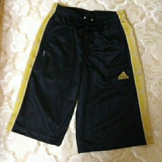 アディダス(adidas)の🎵☆★RINGO★☆様専用🎵 ハーフパンツ アディダス 黒 160(パンツ/スパッツ)