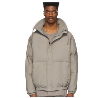 FEAR OF GOD - fog essentials ダウン パファージャケットの通販 by ...