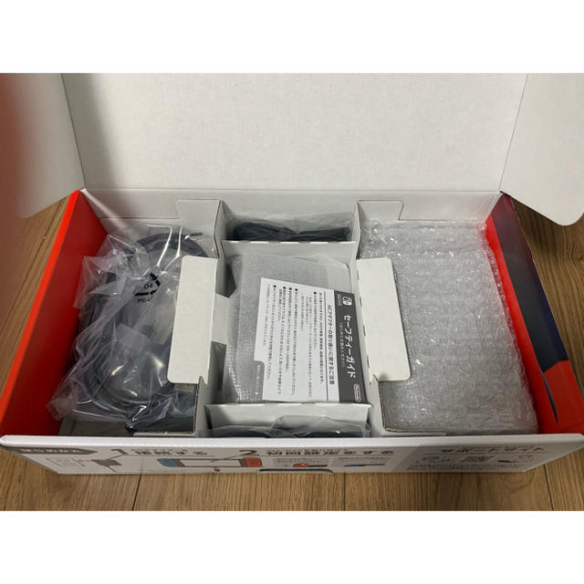 【ほぼ新品】Switch ネオン　本体