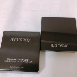 ローラメルシエ(laura mercier)のローラ メルシエ ブラッシュ カラー インフュージョン(チーク/フェイスブラシ)