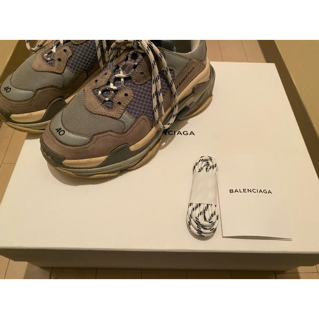 Balenciaga(バレンシアガ)のBALENCIAGA tripleS グレー イタリア製 メンズの靴/シューズ(スニーカー)の商品写真