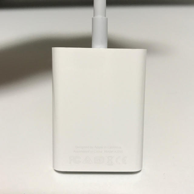 Apple(アップル)の《Min 様専用》SDカードリーダー スマホ/家電/カメラのスマホアクセサリー(その他)の商品写真