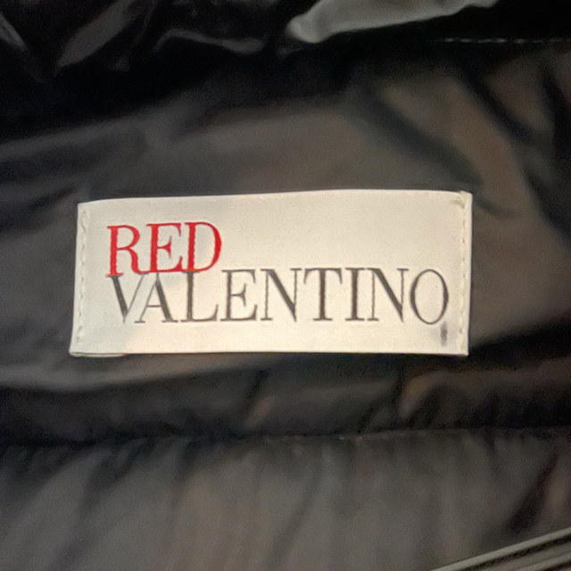 RED VALENTINO(レッドヴァレンティノ)のRed Valentino  ダウンジャケット　未使用♡ レディースのジャケット/アウター(ダウンジャケット)の商品写真