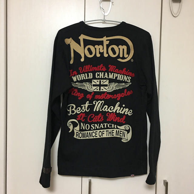 Norton(ノートン)のNorton 長袖Tシャツ Mサイズ 最終値下げ☆ メンズのトップス(Tシャツ/カットソー(七分/長袖))の商品写真