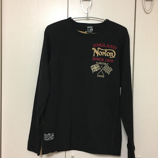 Norton(ノートン)のNorton 長袖Tシャツ Mサイズ 最終値下げ☆ メンズのトップス(Tシャツ/カットソー(七分/長袖))の商品写真