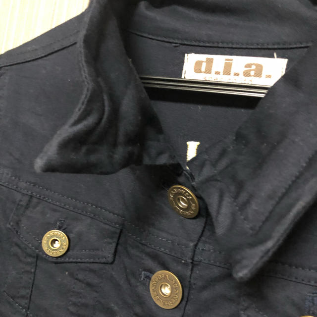 d.i.a(ダイア)のd.i.a.襟ワイヤー入 バック刺繍ロゴ入りショート丈ジャケット レディースのジャケット/アウター(テーラードジャケット)の商品写真