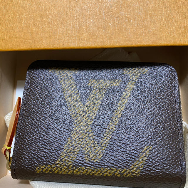 LOUIS VUITTON - ルイヴィトン ジャイアントモノグラム ジッピーコインパース 新型 新品未使用の通販 by ️ ｜ルイヴィトンならラクマ