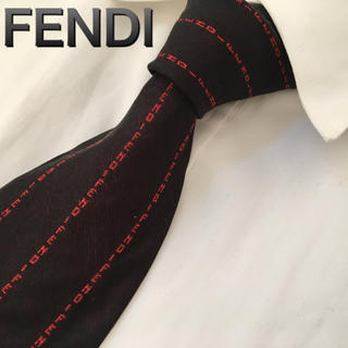 フェンディ(FENDI)ののりともりんりんさま専用　フェンディ　ネクタイ　FENDI 赤と黒　ストライプ(ネクタイ)