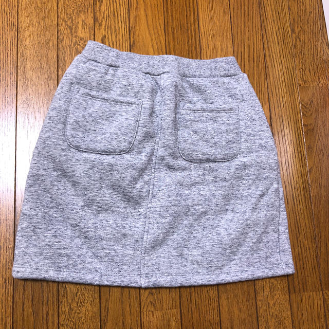 UNIQLO(ユニクロ)の140cm   UNIQLO スカート キッズ/ベビー/マタニティのキッズ服女の子用(90cm~)(スカート)の商品写真