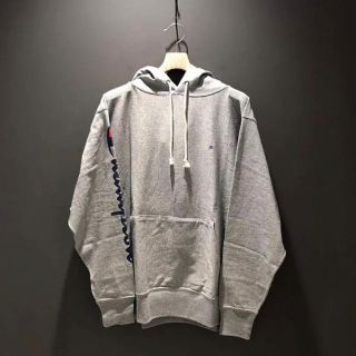 ビームス(BEAMS)のChampion × BEAMS JAPAN  別注 ビッグロゴ パーカ(パーカー)