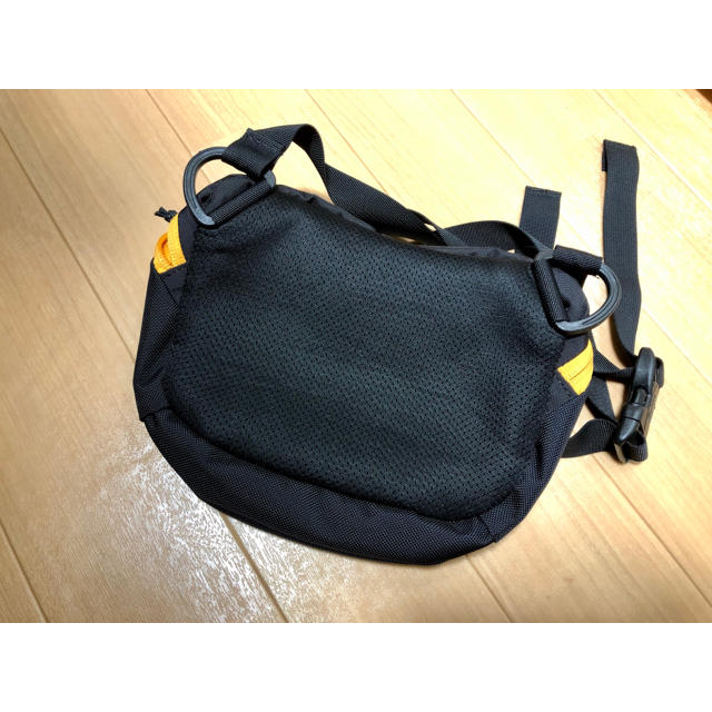 ARC'TERYX(アークテリクス)のARC’TERYX アークテリクス マカ2  極美品 black yellow メンズのバッグ(ボディーバッグ)の商品写真