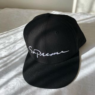 シュプリーム(Supreme)の Classic Script NewEra Cap supreme 75/8(キャップ)