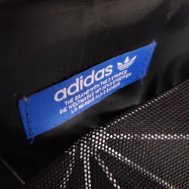 adidasロールトップバックパック