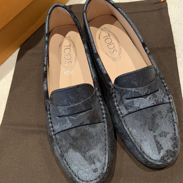 TOD'S(トッズ)のTod's モカシン　ドライビングシューズ レディースの靴/シューズ(スリッポン/モカシン)の商品写真