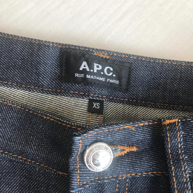 A.P.C(アーペーセー)のru様専用　A.P.C. 大人気デニムミニスカート レディースのスカート(ミニスカート)の商品写真