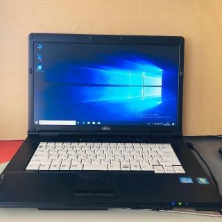 フジツウ(富士通)の富士通 / A572/ 2GB/ 320GB/Core i3(ノートPC)