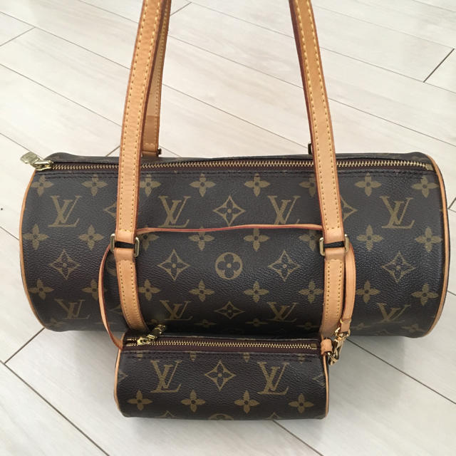 LOUIS VUITTON パピヨン