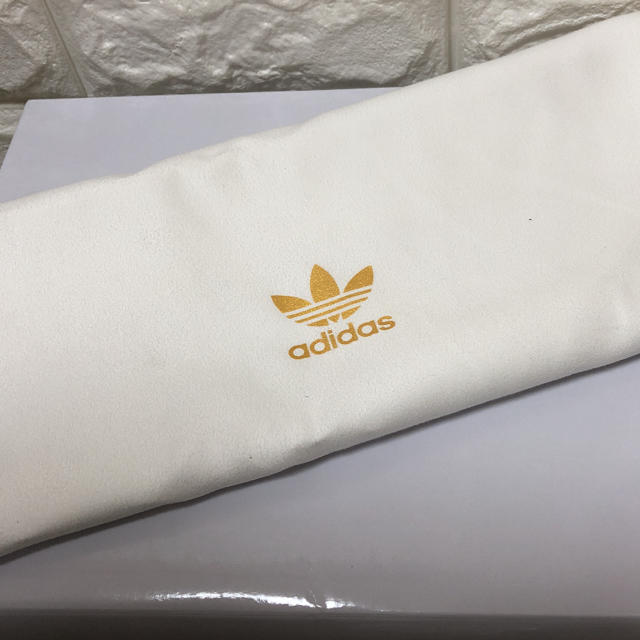 adidas(アディダス)の♡ 新品 アディダスオリジナルス MAGMUR RUNNER W グリッター ♡ レディースの靴/シューズ(スニーカー)の商品写真